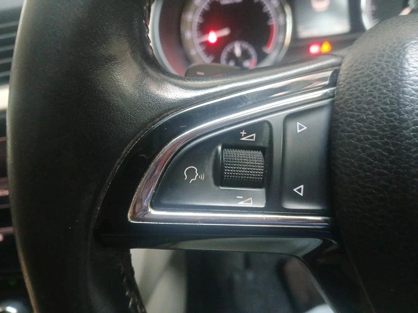 2018 Skoda Octavia 2.0 TDI CR STYLE AT, Diesel, Automatic, 1,28,378 km, interior