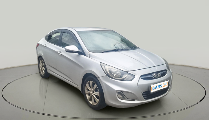 2011 Hyundai Verna FLUIDIC 1.6 VTVT SX, Petrol, Manual, 63,304 km, exterior