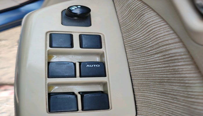 2014 Maruti Ertiga VXI CNG, Petrol, Manual, 1,09,018 km, interior