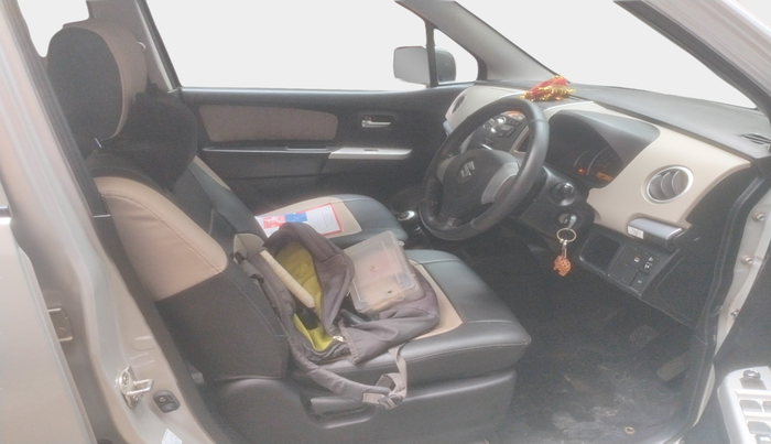 2013 Maruti Wagon R 1.0 VXI, Petrol, Manual, 27,690 km, interior