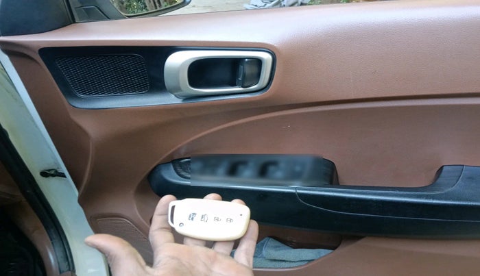 2019 Hyundai VENUE SX PLUS 1.0 TURBO DCT, Petrol, Automatic, 33,513 km, interior