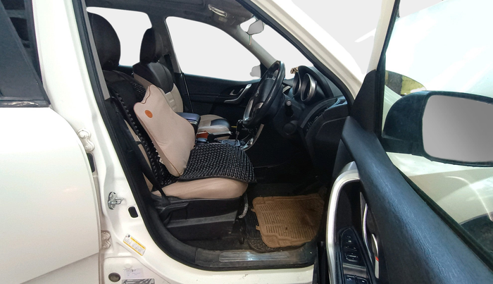 2019 Mahindra XUV500 W9 AT, Diesel, Automatic, 1,10,581 km, interior