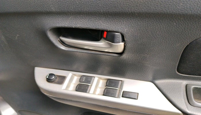 2012 Maruti Wagon R 1.0 VXI, Petrol, Manual, 1,01,339 km, interior