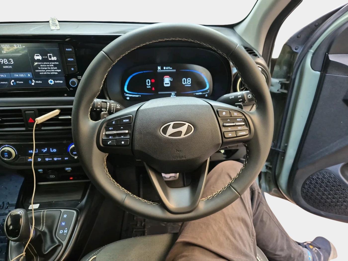 2025 Hyundai EXTER SX(O) 1.2 AMT, Petrol, Automatic, 423 km, interior