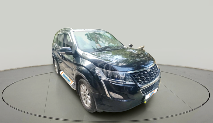 2019 Mahindra XUV500 W9, Diesel, Manual, 92,913 km, exterior