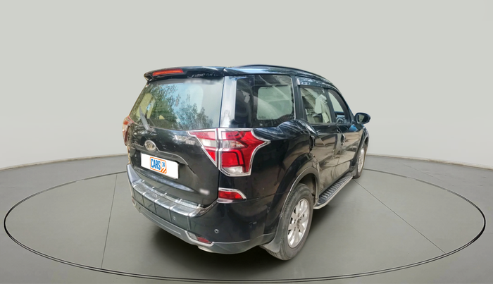 2019 Mahindra XUV500 W9, Diesel, Manual, 92,913 km, exterior