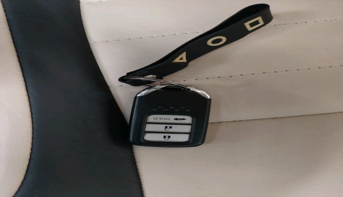 2018 Honda Amaze 1.2L I-VTEC V CVT, Petrol, Automatic, 38,304 km, interior