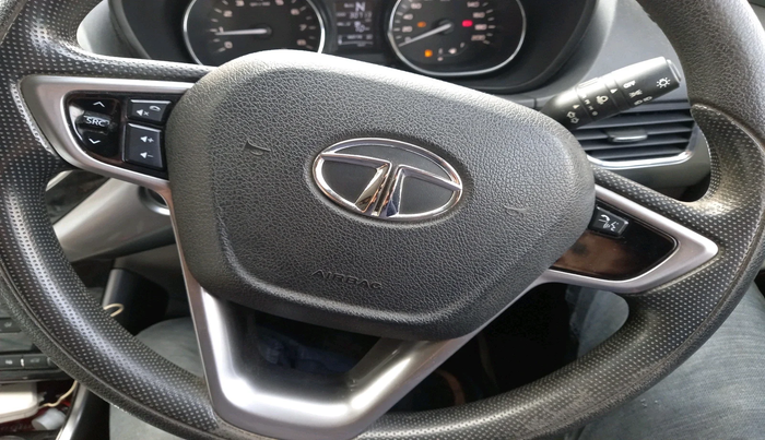 2018 Tata NEXON XZA PLUS DIESEL DUAL TONE, Diesel, Automatic, 30,713 km, interior