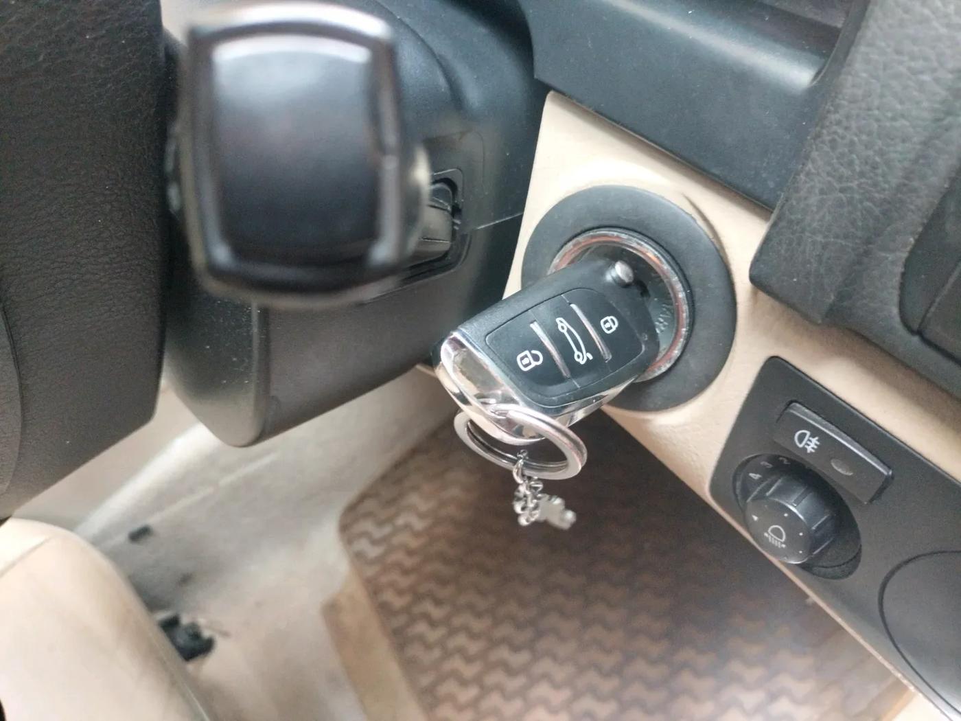2014 Ssangyong Rexton RX7, Diesel, Automatic, 1,01,654 km, interior