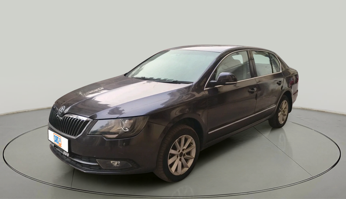 2015 Skoda Superb ELEGANCE 2.0 TDI CR AT, Diesel, Automatic, 1,00,689 km, exterior