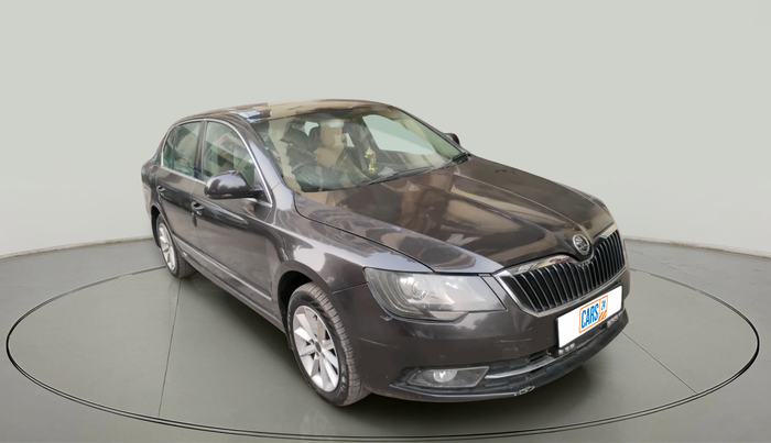 2015 Skoda Superb ELEGANCE 2.0 TDI CR AT, Diesel, Automatic, 1,00,689 km, exterior