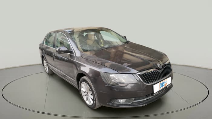 2015 Skoda Superb ELEGANCE 2.0 TDI CR AT, Diesel, Automatic, 1,00,689 km, exterior