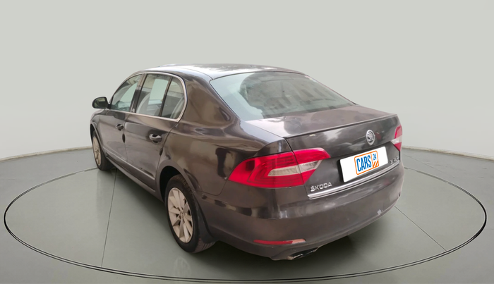 2015 Skoda Superb ELEGANCE 2.0 TDI CR AT, Diesel, Automatic, 1,00,689 km, exterior
