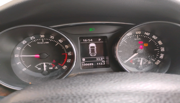 2015 Skoda Superb ELEGANCE 2.0 TDI CR AT, Diesel, Automatic, 1,00,689 km, interior