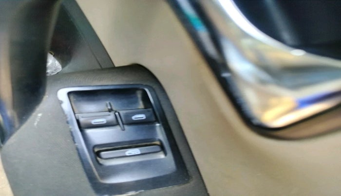 2011 Volkswagen Polo TRENDLINE 1.2L DIESEL, Diesel, Manual, 1,20,699 km, interior