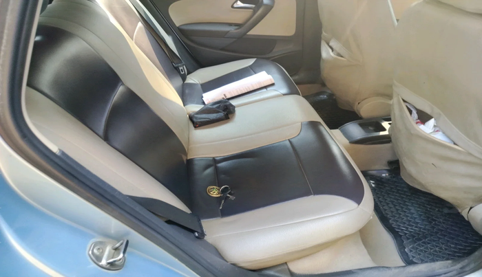 2011 Volkswagen Polo TRENDLINE 1.2L DIESEL, Diesel, Manual, 1,20,699 km, interior