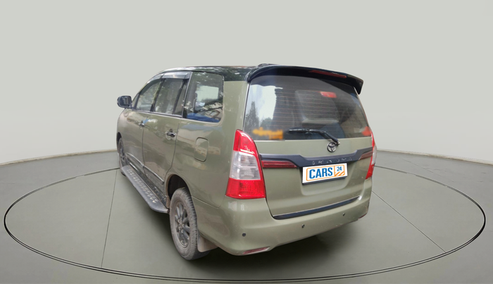 2014 Toyota Innova 2.5 VX 8 STR, Diesel, Manual, 2,10,006 km, exterior