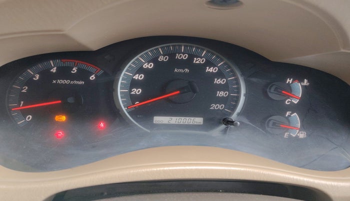 2014 Toyota Innova 2.5 VX 8 STR, Diesel, Manual, 2,10,006 km, interior
