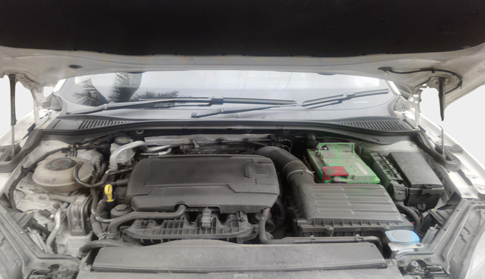 2016 Skoda Superb L&K 1.8 TSI AT, Petrol, Automatic, 64,847 km, exterior