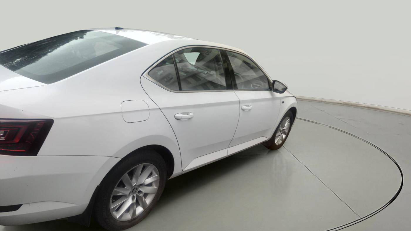 2016 Skoda Superb L&K 1.8 TSI AT, Petrol, Automatic, 64,847 km, exterior