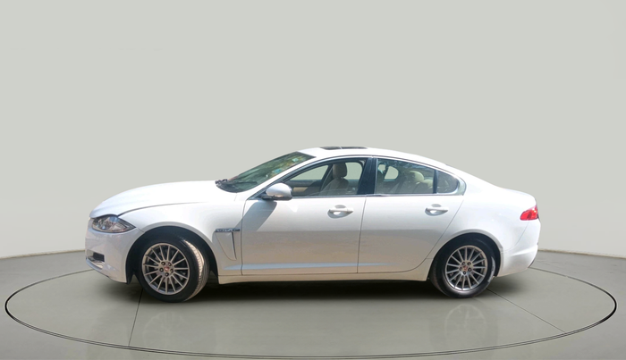 2014 Jaguar XF PETROL 2.0, Petrol, Automatic, 1,28,317 km, exterior