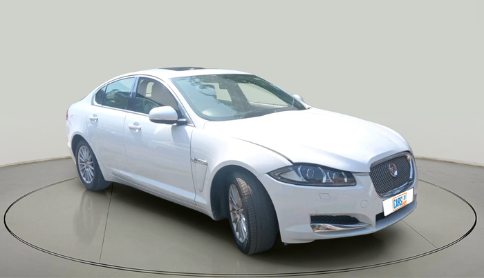 2014 Jaguar XF PETROL 2.0, Petrol, Automatic, 1,28,317 km, exterior