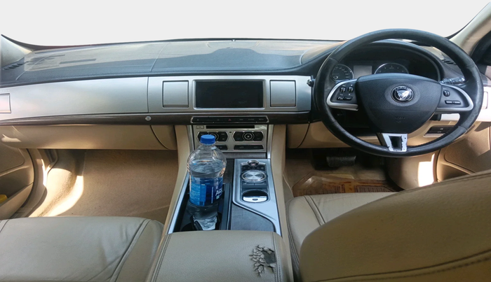 2014 Jaguar XF PETROL 2.0, Petrol, Automatic, 1,28,317 km, interior