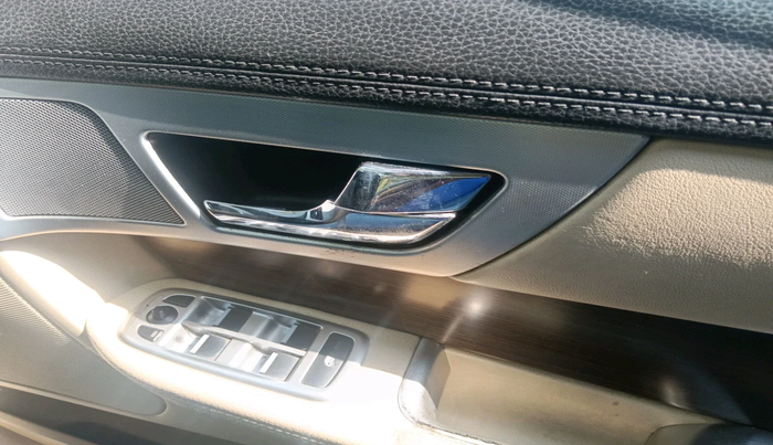 2014 Jaguar XF PETROL 2.0, Petrol, Automatic, 1,28,317 km, interior