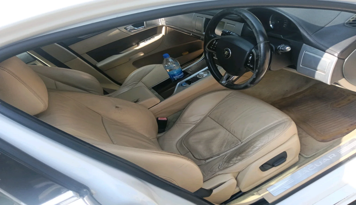 2014 Jaguar XF PETROL 2.0, Petrol, Automatic, 1,28,317 km, interior