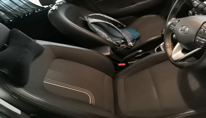 2019 Hyundai VENUE SX(O) 1.4 CRDI, Diesel, Manual, 1,01,905 km, interior