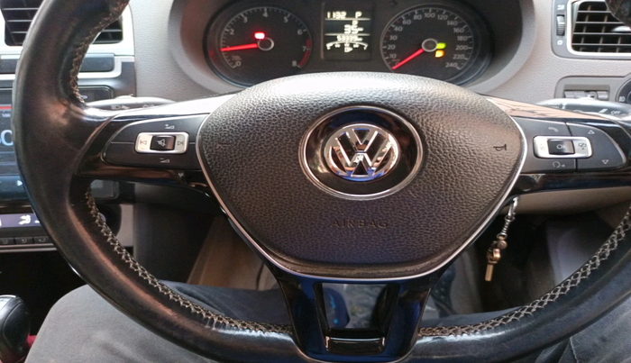 2016 Volkswagen Vento HIGHLINE PETROL AT, Petrol, Automatic, 53,339 km, interior