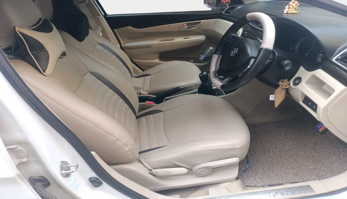2016 Maruti Ciaz ZXI, Petrol, Manual, 62,894 km, interior