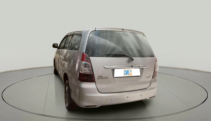 2011 Toyota Innova V 2.5 8 STR, Diesel, Manual, 1,27,516 km, exterior