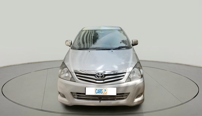2011 Toyota Innova V 2.5 8 STR, Diesel, Manual, 1,27,516 km, exterior