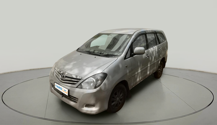 2011 Toyota Innova V 2.5 8 STR, Diesel, Manual, 1,27,516 km, exterior