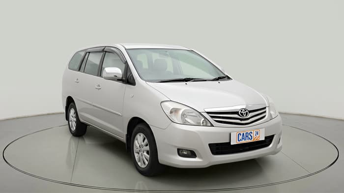 2011 Toyota Innova V 2.5 8 STR, Diesel, Manual, 1,30,270 km, exterior