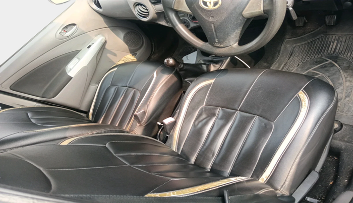 2011 Toyota Etios Liva V, Petrol, Manual, 60,737 km, interior