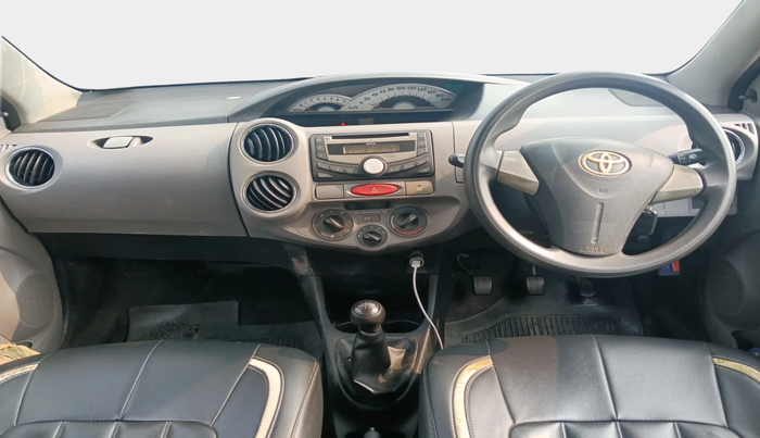 2011 Toyota Etios Liva V, Petrol, Manual, 60,737 km, interior