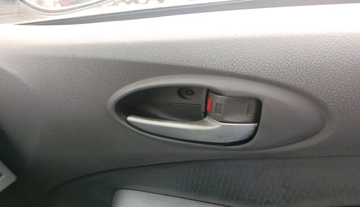 2011 Toyota Etios Liva V, Petrol, Manual, 60,737 km, interior