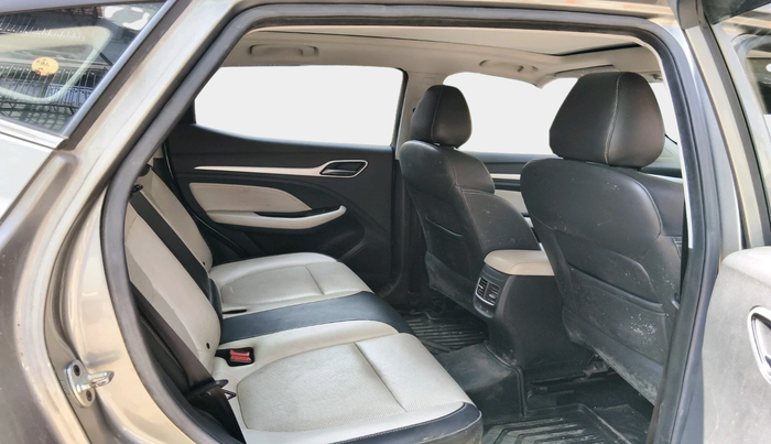 2022 MG ASTOR SMART 1.5 MT, Petrol, Manual, 21,749 km, interior