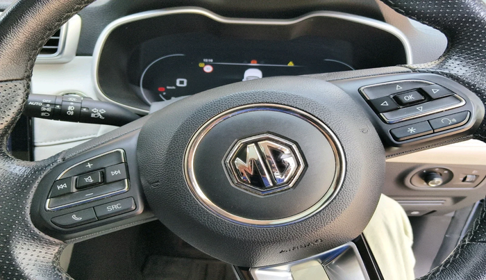 2022 MG ASTOR SMART 1.5 MT, Petrol, Manual, 21,749 km, interior