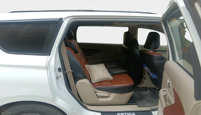 2021 Maruti Ertiga ZXI+ SHVS, Petrol, Manual, 29,549 km, interior