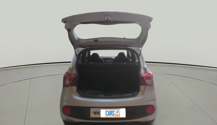 2018 Hyundai Grand i10 SPORTZ AT 1.2 KAPPA VTVT, Petrol, Automatic, 51,955 km, exterior