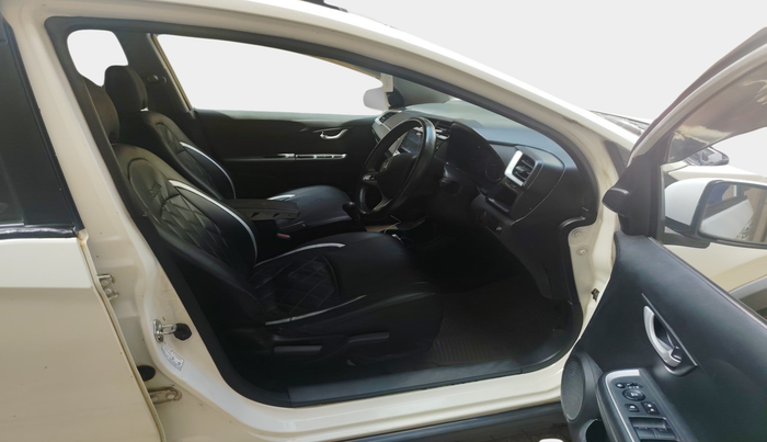 2017 Honda BR-V 1.5L I- DTEC VX, Diesel, Manual, 65,530 km, interior