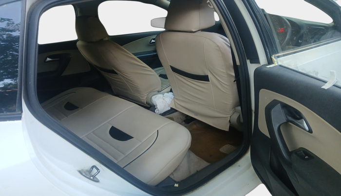 2010 Volkswagen Polo COMFORTLINE 1.2L, Diesel, Manual, 99,185 km, interior