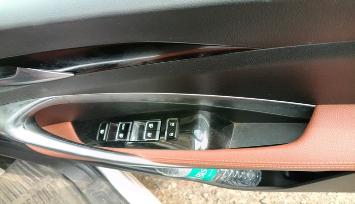 2020 MG HECTOR PLUS SHARP 2.0 DIESEL TURBO MT 6-STR, Diesel, Manual, 36,650 km, interior