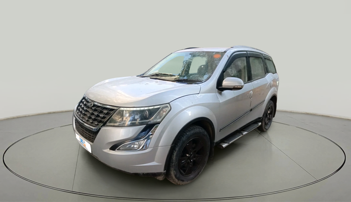 2014 Mahindra XUV500 W8, Diesel, Manual, 1,08,056 km, exterior