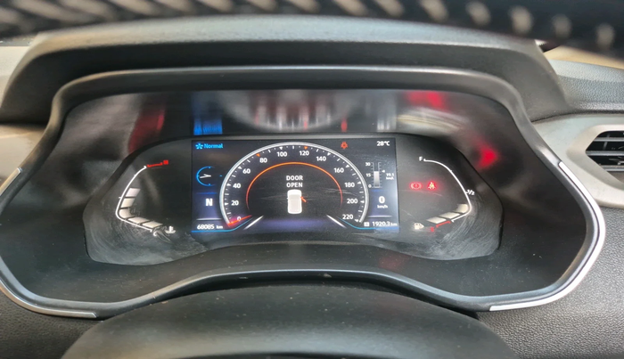 2021 Renault Kiger RXZ AMT DUAL TONE, Petrol, Automatic, 68,085 km, interior