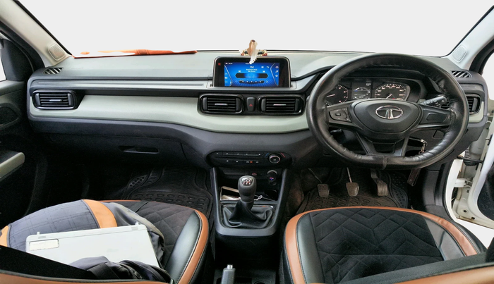 2022 Tata PUNCH ADVENTURE MT, Petrol, Manual, 40,574 km, interior