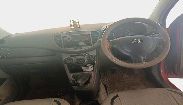 2010 Hyundai i10 MAGNA 1.2, Petrol, Manual, 99,847 km, interior